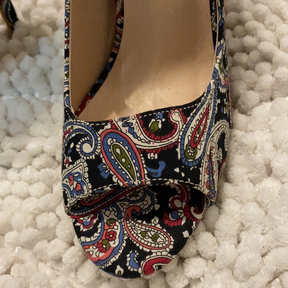 Shoes - Picture 3 of 5